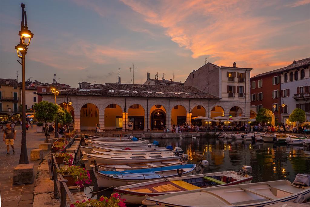 Venice Bridge House Desenzano Apartment Desenzano del Garda Exterior photo